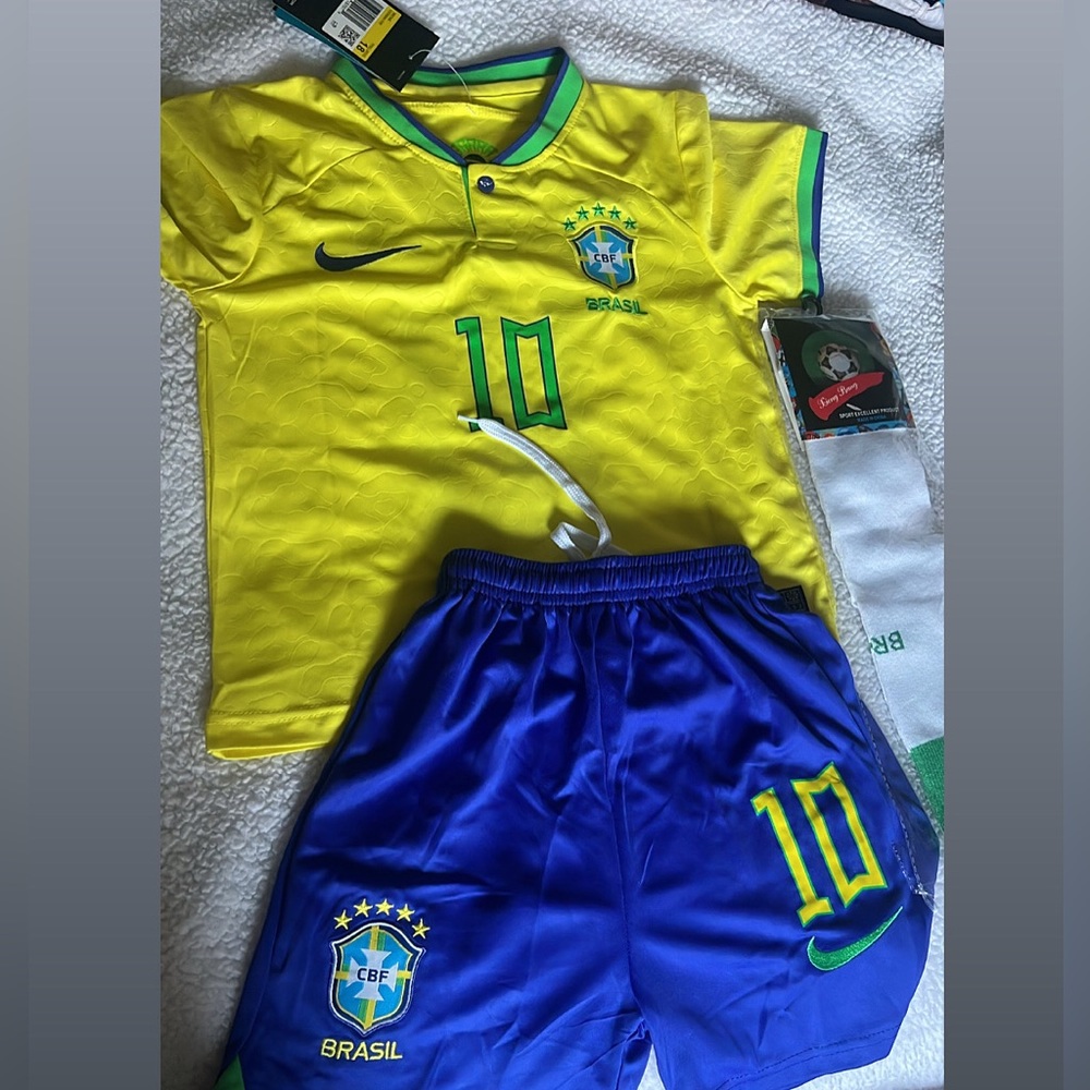 Neymar Jr Messi kids uniforms Size 4-6